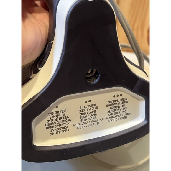 Rowenta Pro Master Iron Model DW8080 Made in Germany 1715W Steam Auto Off Clean - Picture 9 of 9